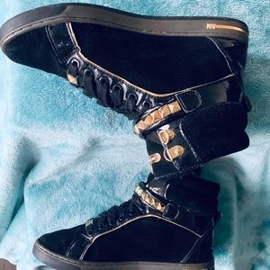 Pre loved MK Sneakers Size 7M